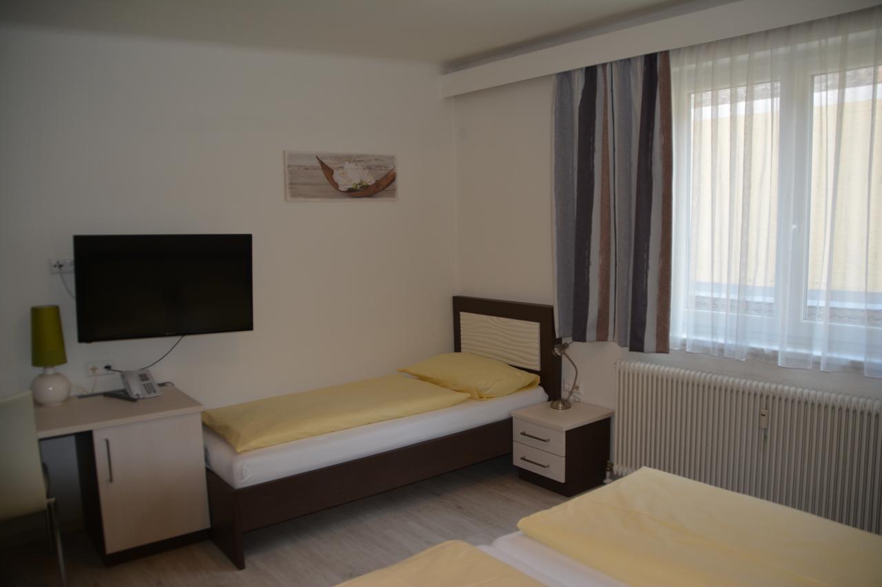 Hotel Lenau Stockerau Εξωτερικό φωτογραφία