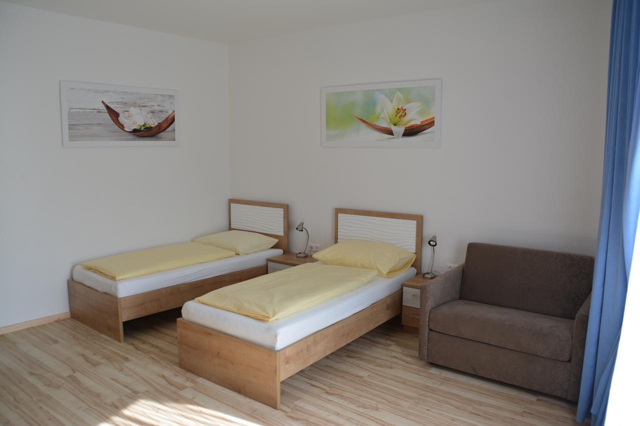 Hotel Lenau Stockerau Εξωτερικό φωτογραφία